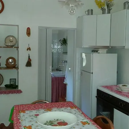 Σπίτι διακοπών Garden Lucia *