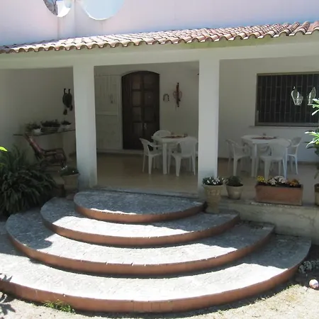 Σπίτι διακοπών Garden Lucia *