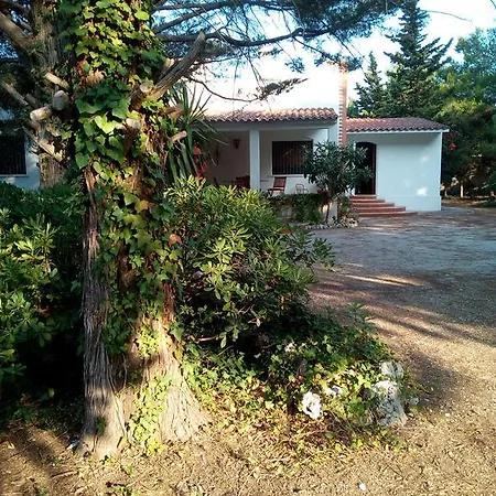 Σπίτι διακοπών Garden Lucia Λέτσε